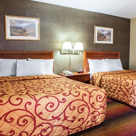 Rodeway Inn Jersey City Kültér fotó
